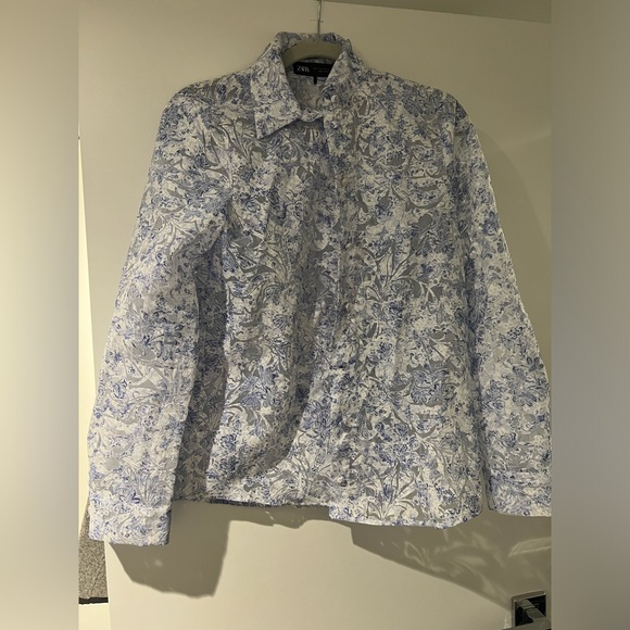 DEVORÉ PRINTED SHIRT, Zara | Size Medium - Picture 6 of 8